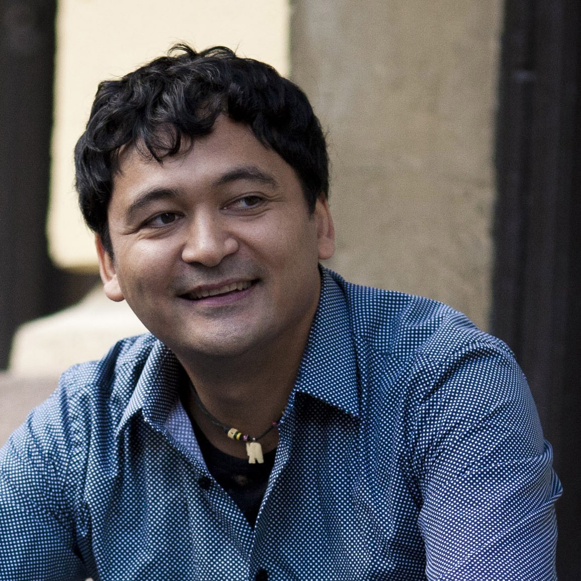 I det svinnende blå lyset fra et serverrom skjer det noe bemerkelsesverdig. Det er ikke summingen fra vifter eller blinkende lysdioder som avslører det. Det er fraværet. Ingen servere som starter opp.