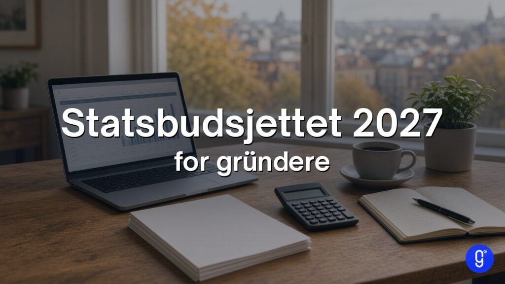 Gründers skrivebord med laptop, budsjettdokument, kalkulator og kaffe, med høstfarget Oslo i bakgrunnen